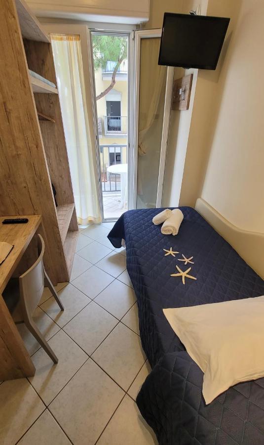 Single Room Balcony,1225311611:JPEG