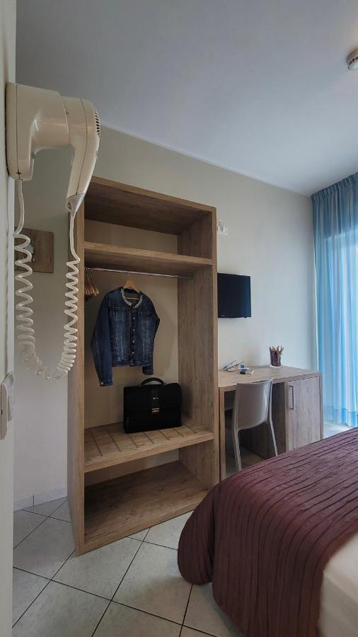 Single Room Balcony