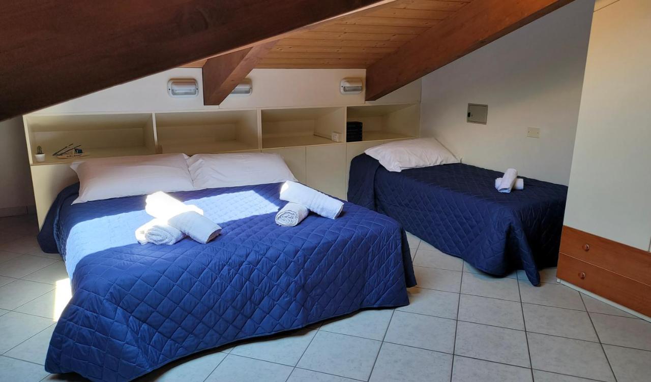Economy Triple Room