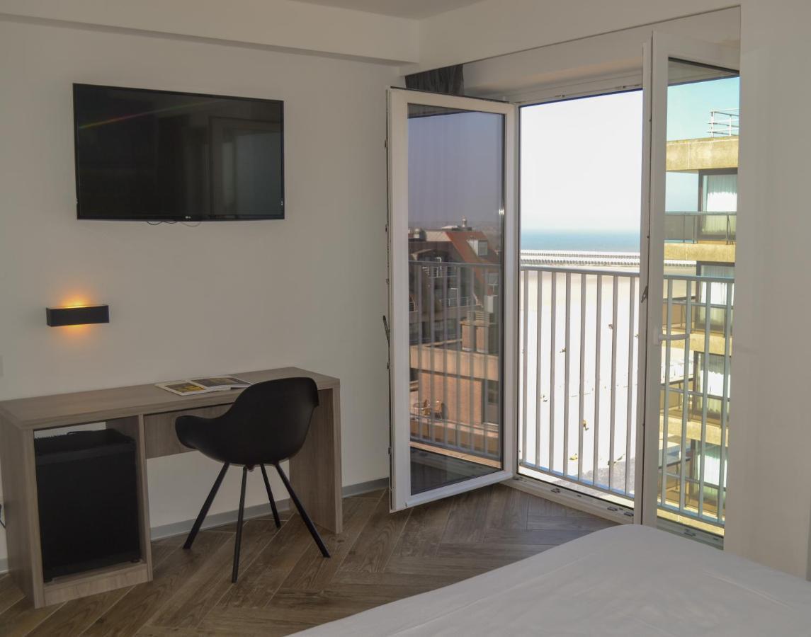 Double Room Lateral Sea View