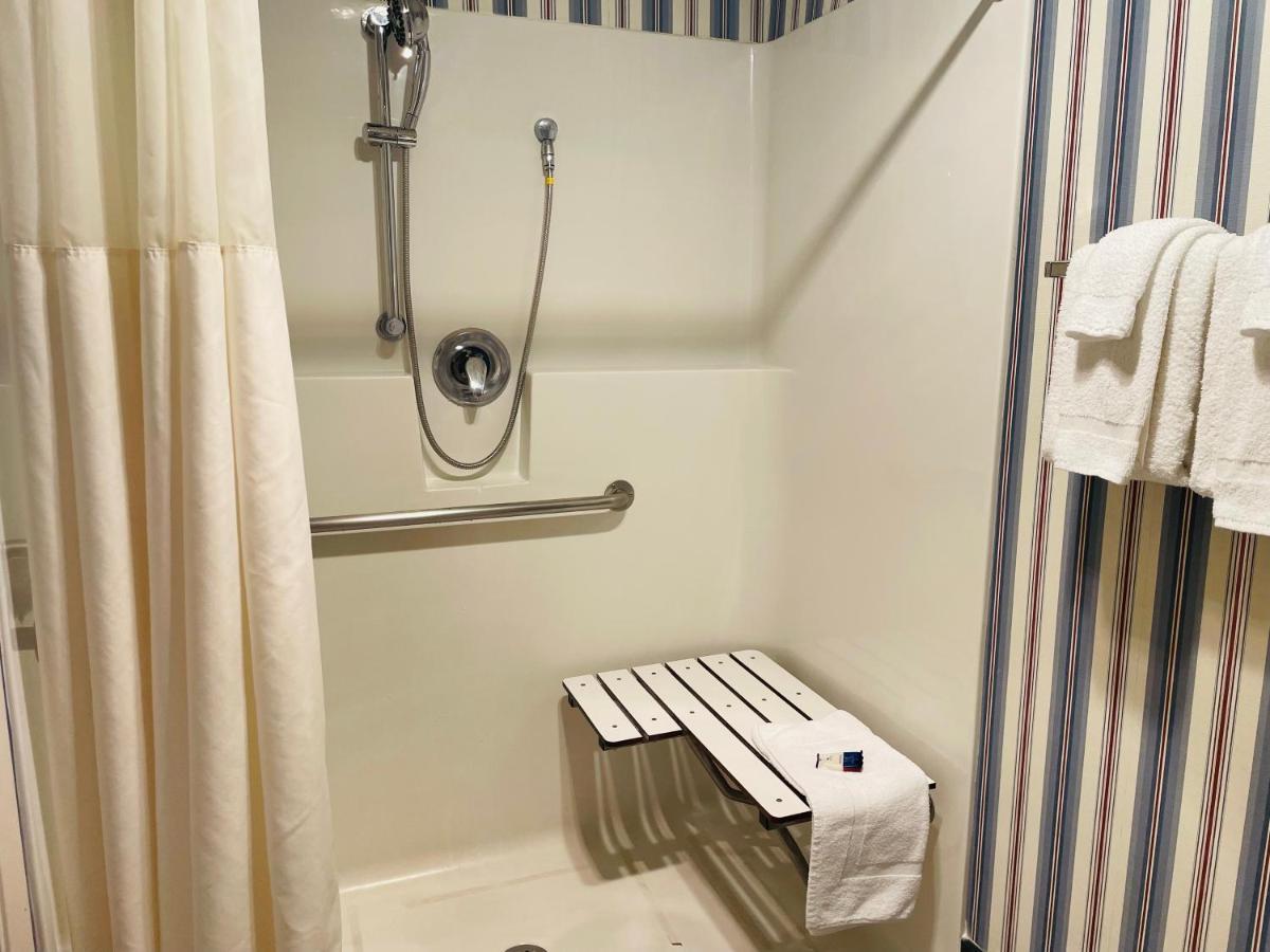Queen Room Disability Access