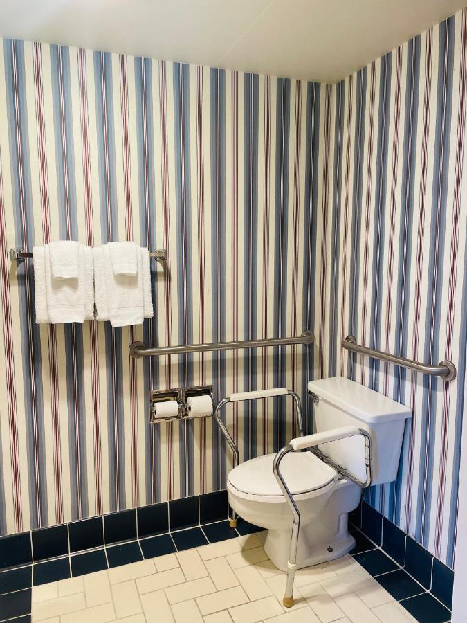 Queen Room Disability Access