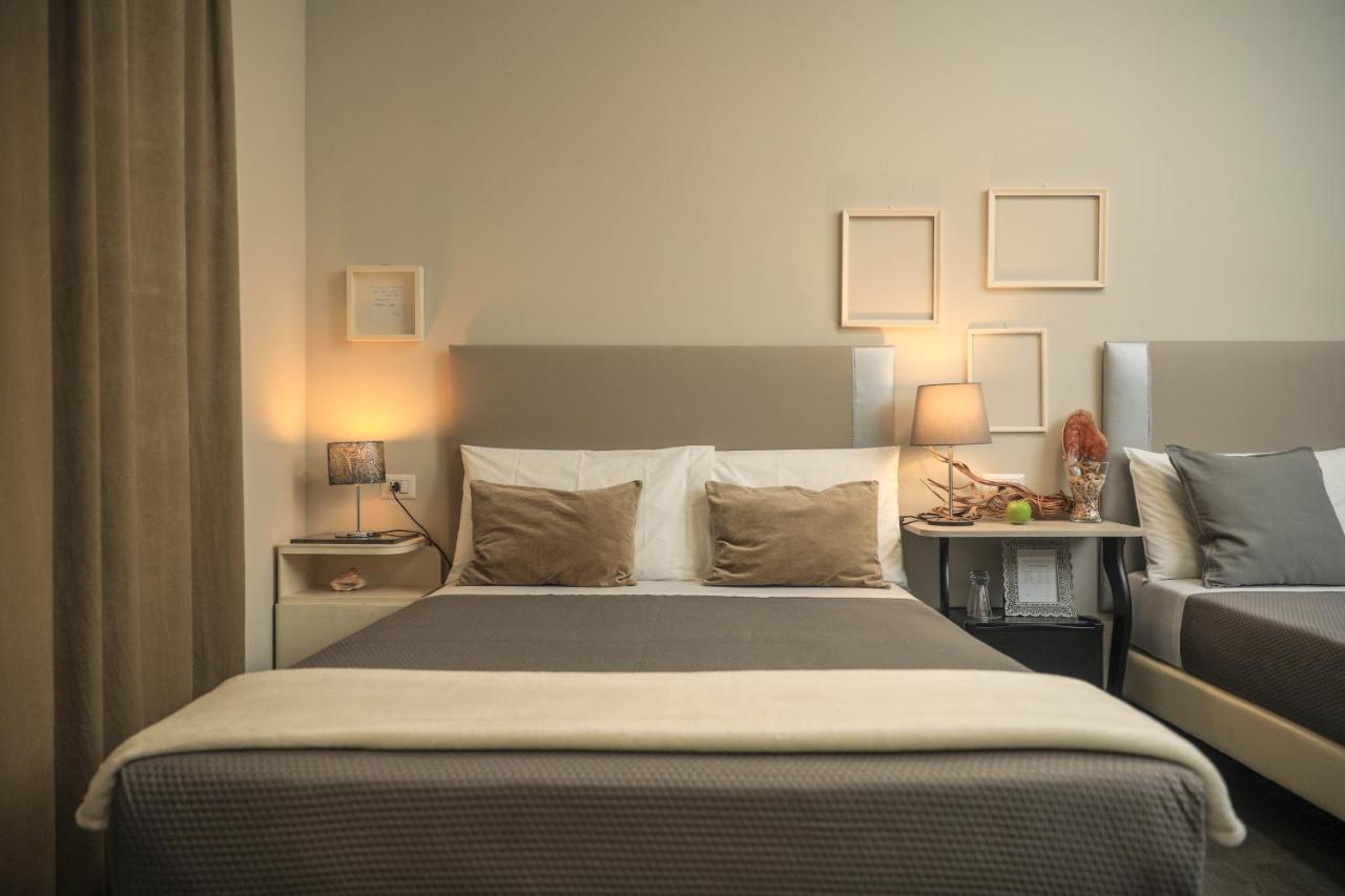 Standard Queen Room Two Queen Beds