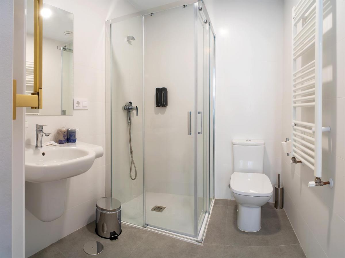 Double Room Private Bathroom