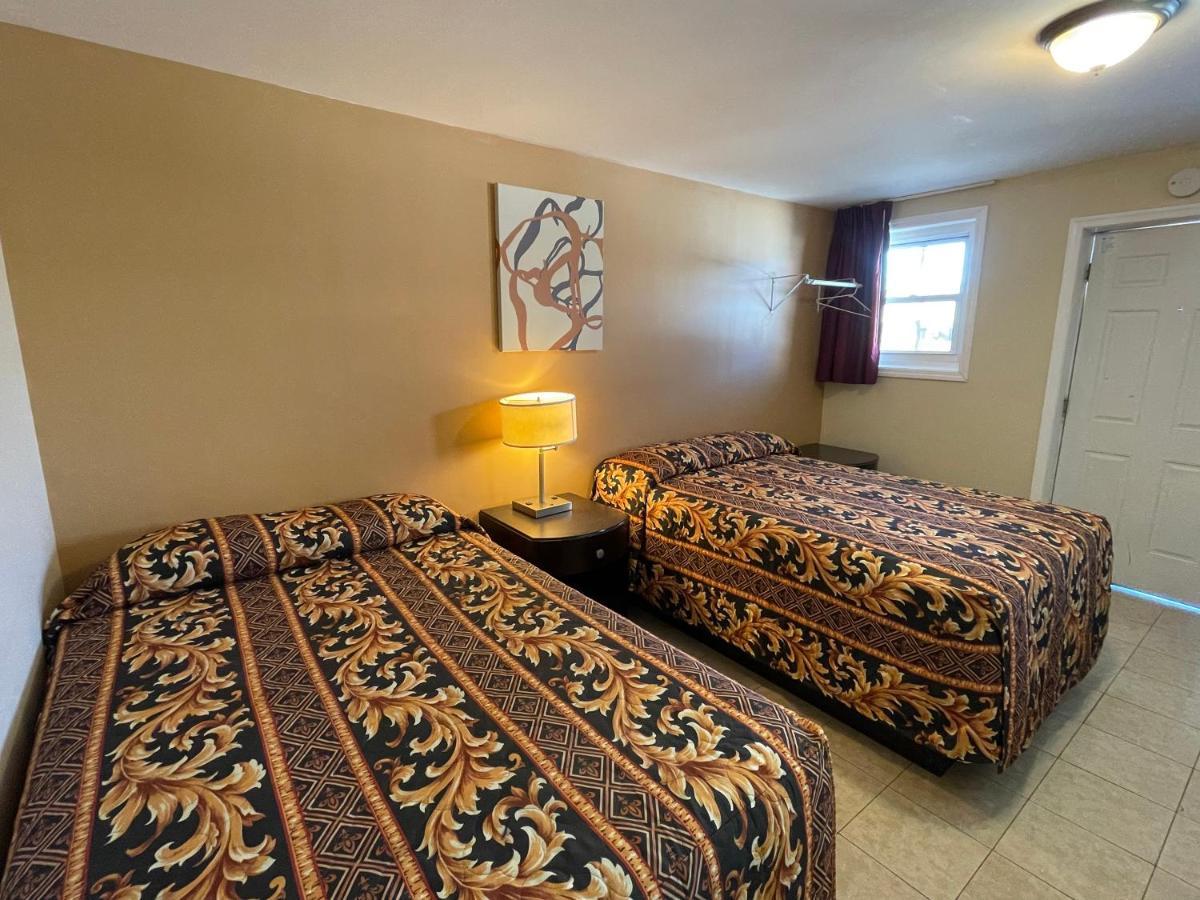 Standard Two Double Beds Non-smoking