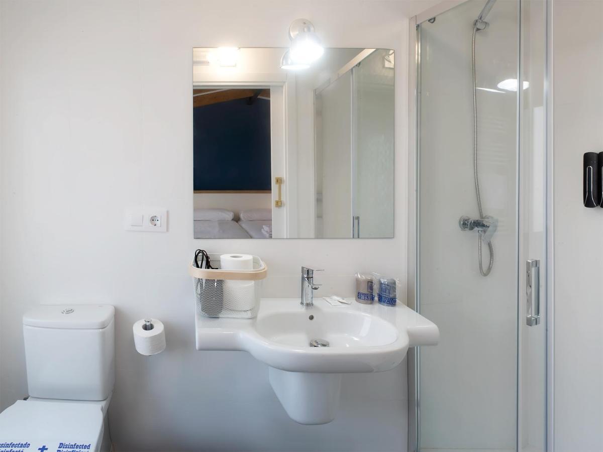 Double Room Private Bathroom