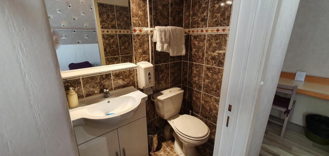 Budget Single Room