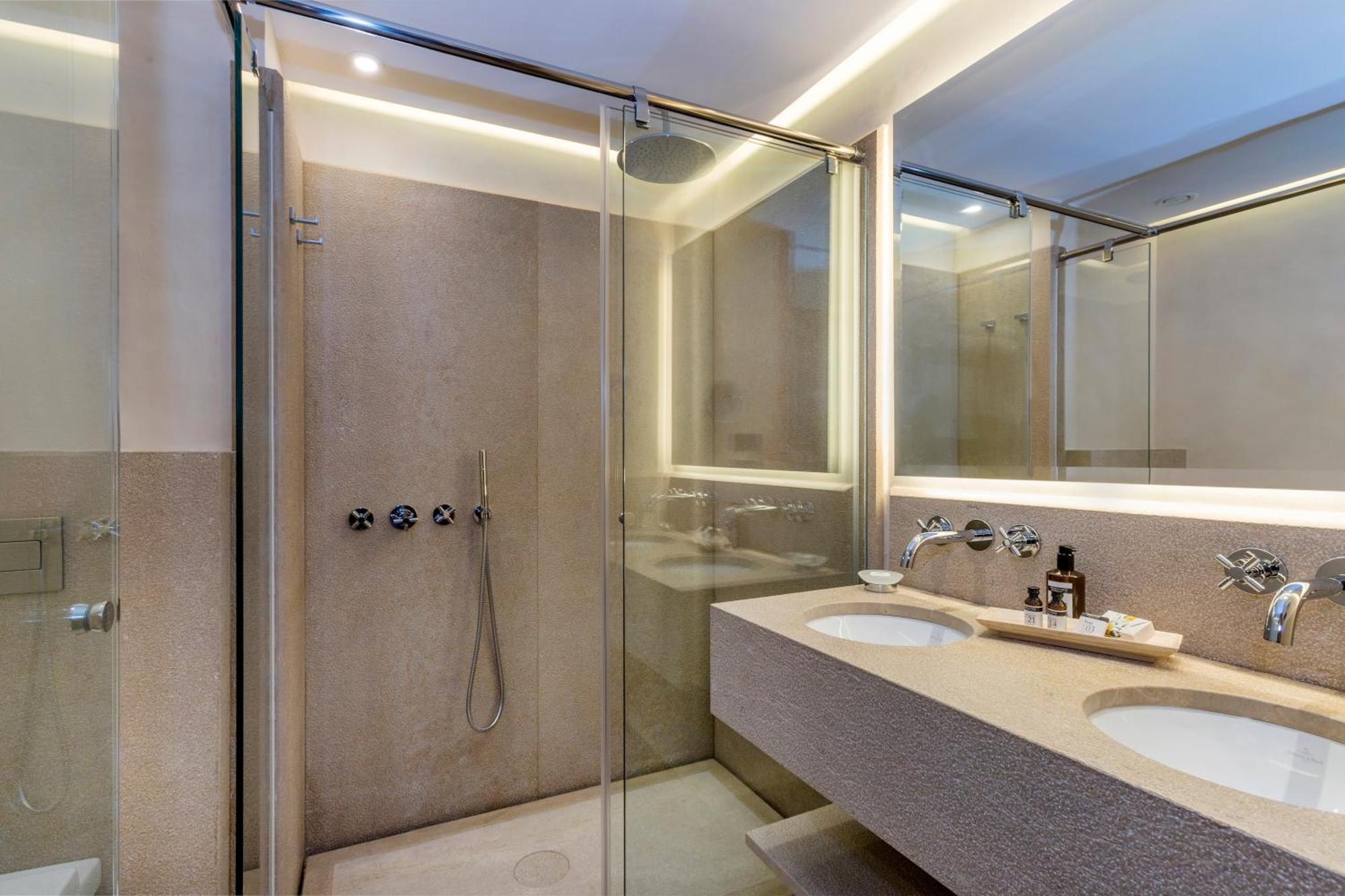 Habitación Doble Deluxe con balcón