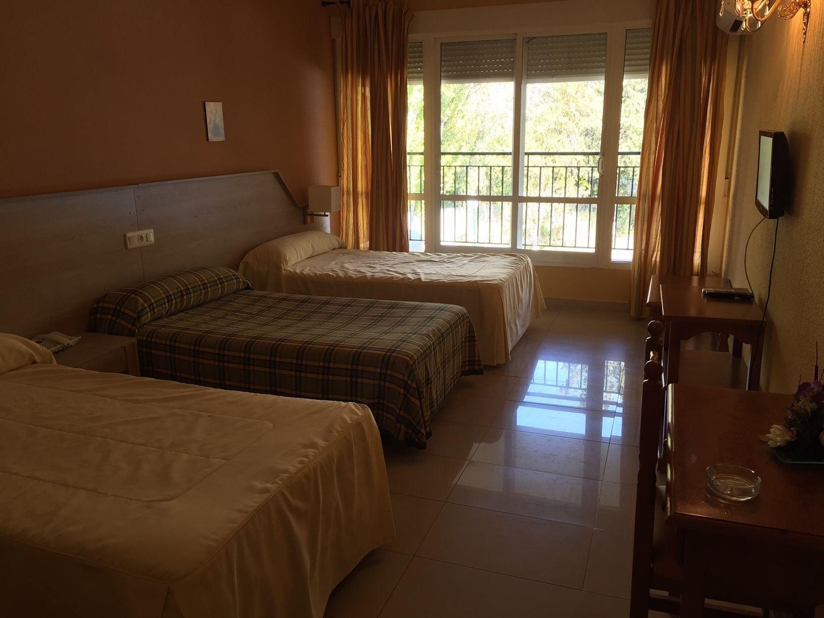 Triple Room,1226913989:JPEG