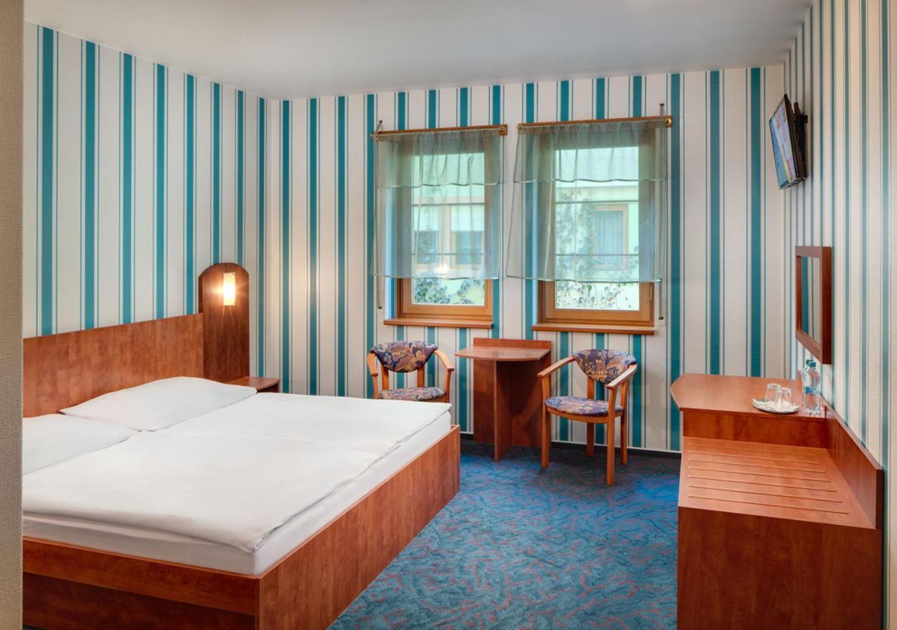 Superior Double or Twin Room Access to Aquapark iQlandia Funpark
