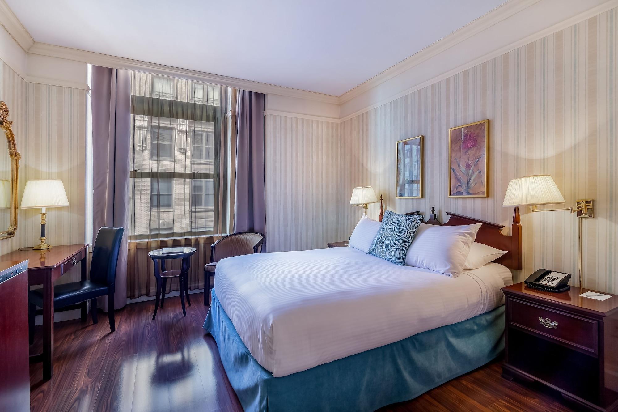 Standard Queen Room