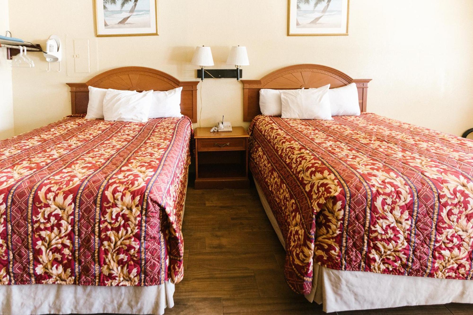 Double Room Two Double Beds Non-Smoking