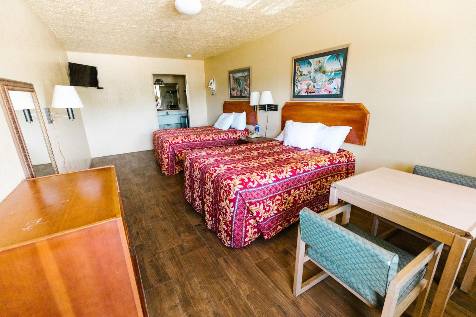 Double Room Two Double Beds Smoking