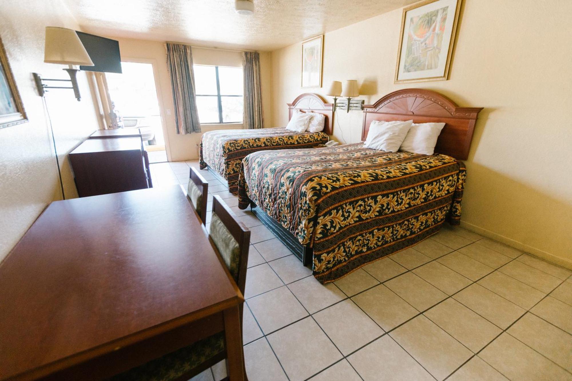 Double Room Two Double Beds Smoking