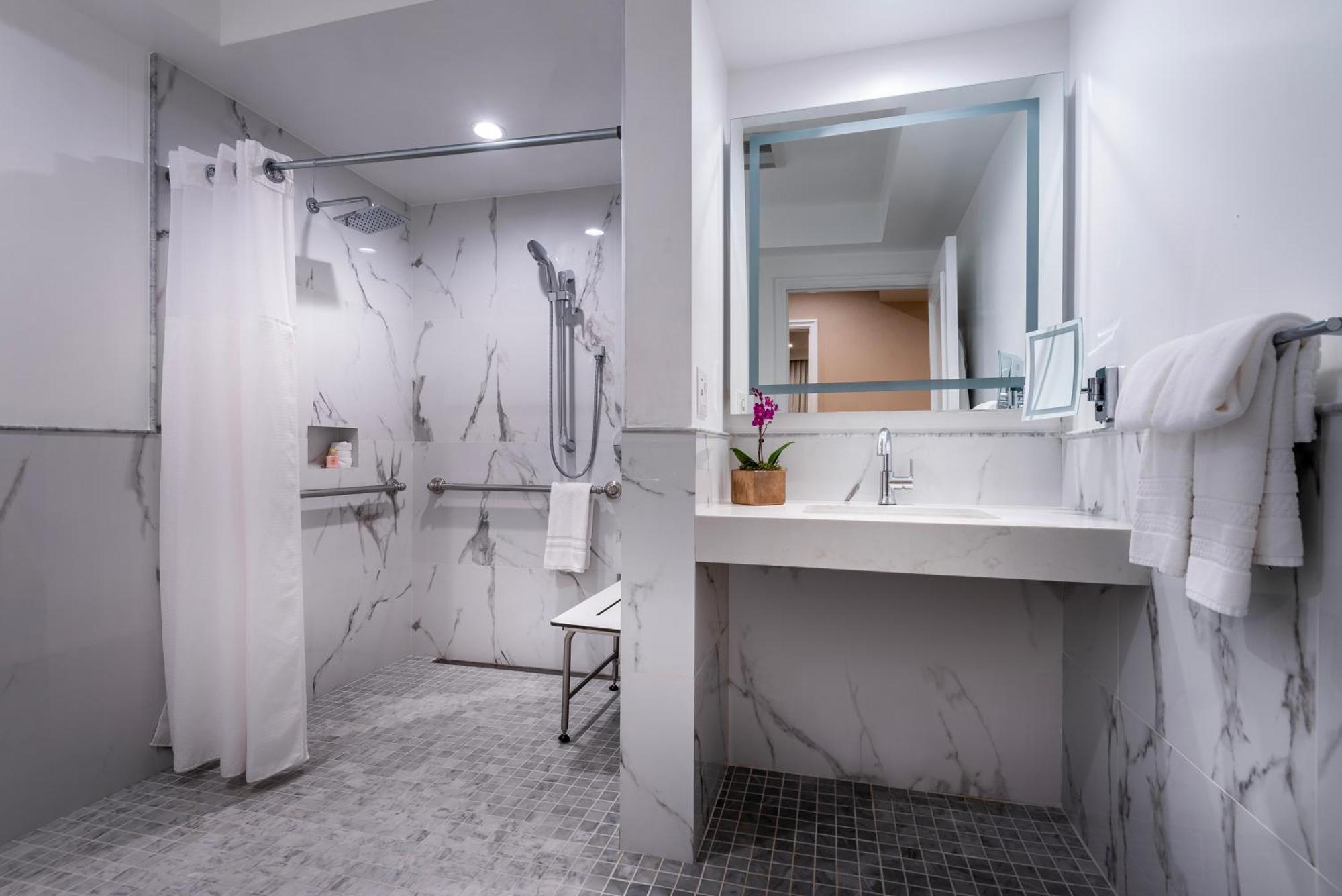 Luxury Suite Double