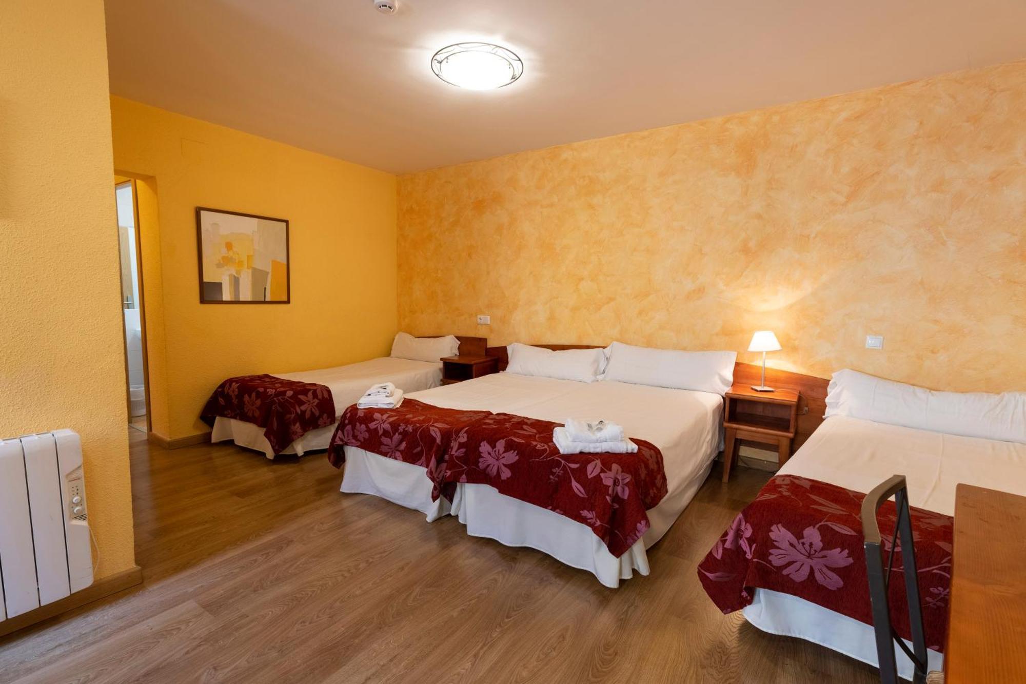 Quadruple Room,1227353819:JPEG