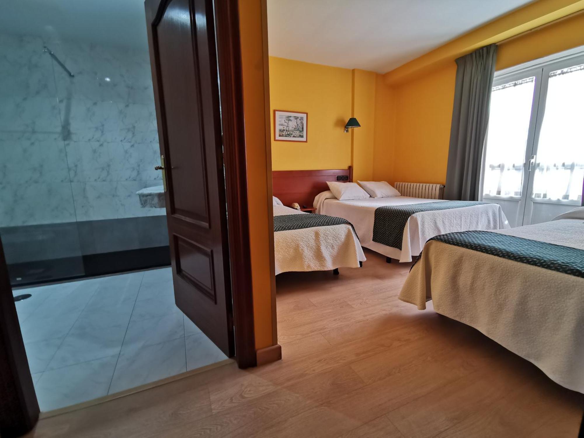 Triple Room