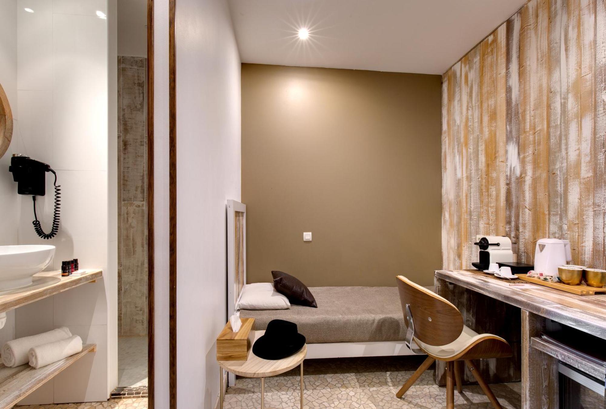 Superior Triple Room Terrace