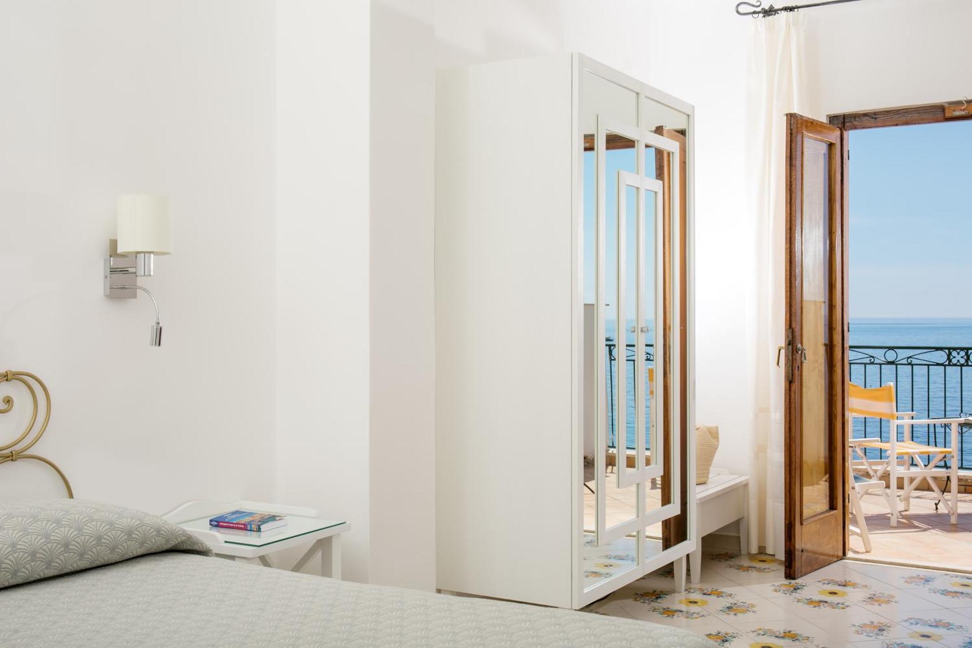 Triple Room Terrace