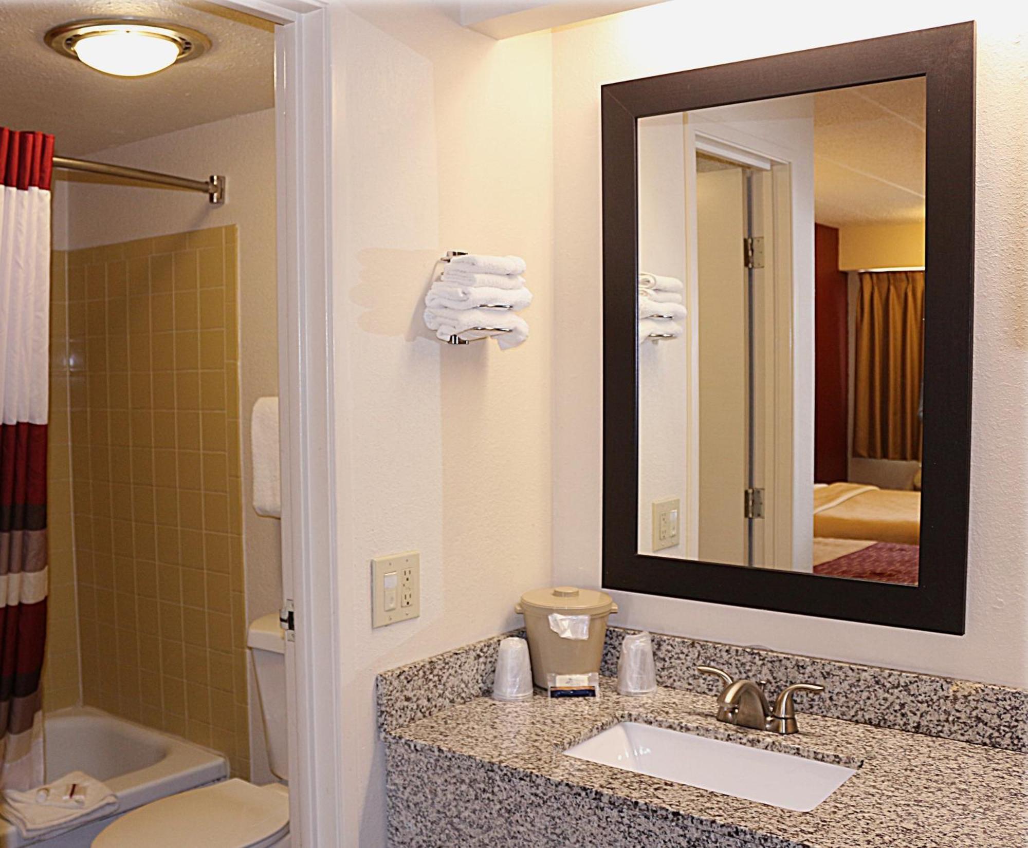 Deluxe Room with Two Double Beds Non-Smoking