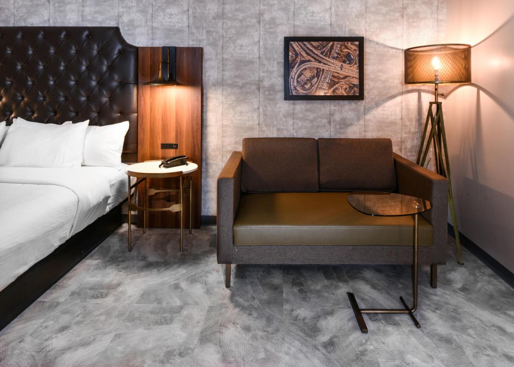 Queen Suite