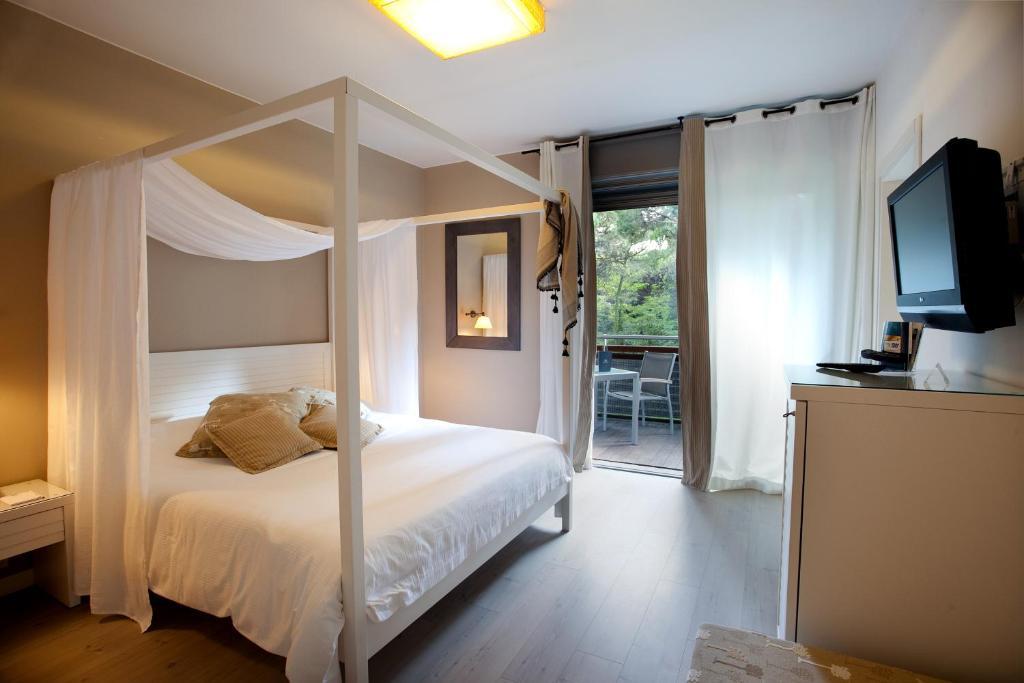 Deluxe Room,669757227:JPEG