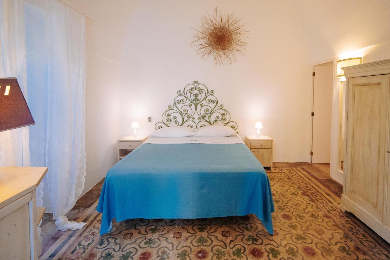 Queen Room Garden View