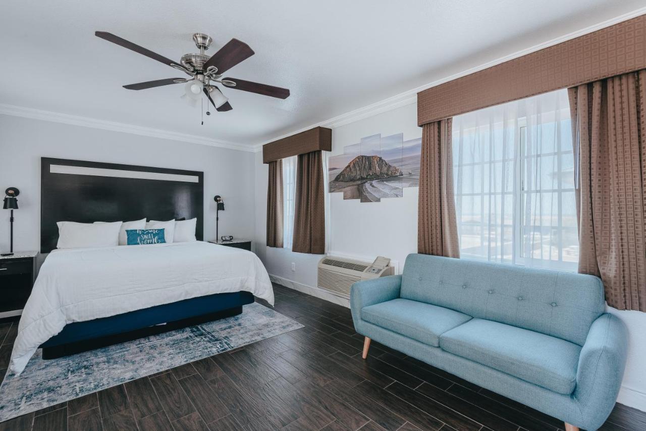 Deluxe Junior King Suite Downstairs Non-Smoking No Pets