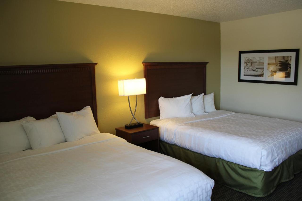 Queen Room Two Queen Beds Non-Smoking