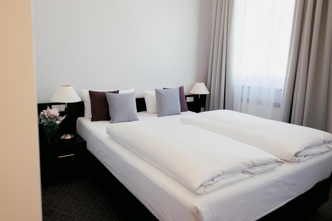 Standard Double Room bed size 160cm