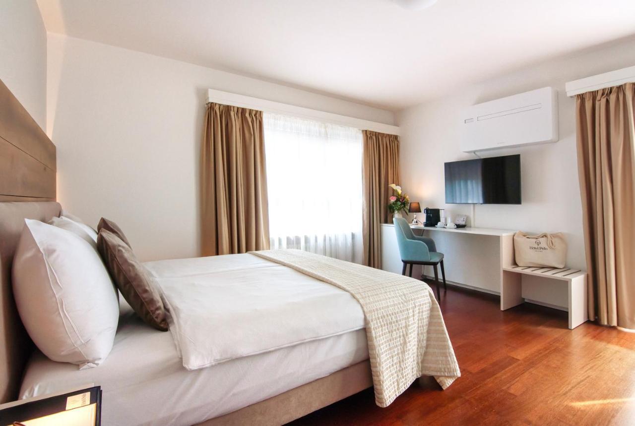 Deluxe Double Room Balcony Lake View