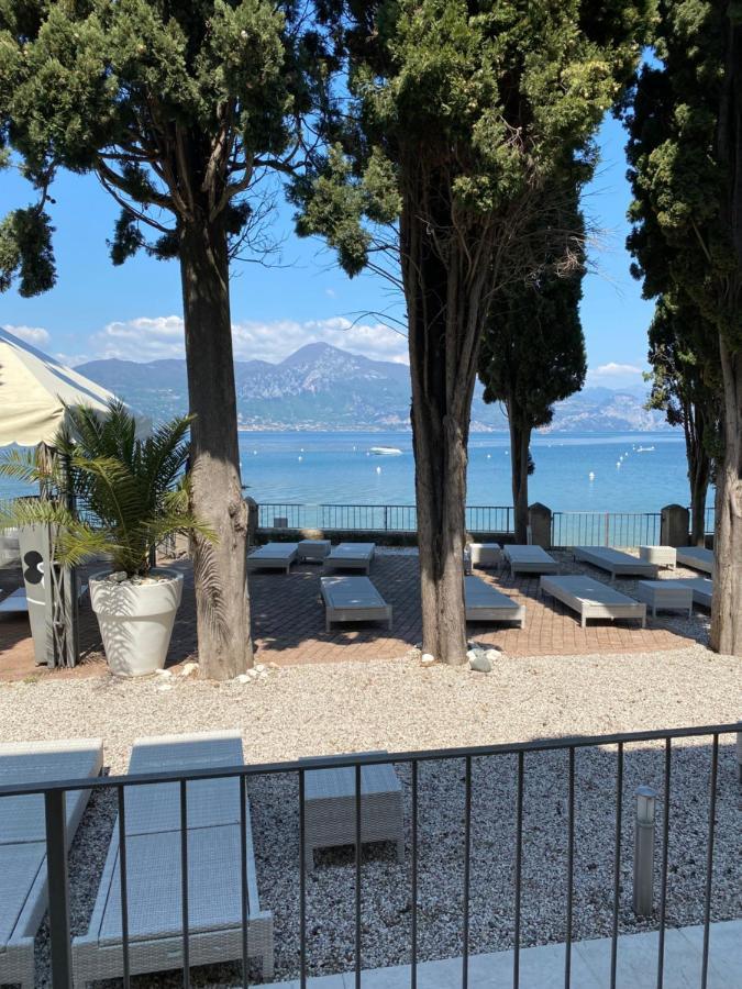 Double Room Balcony Lake View