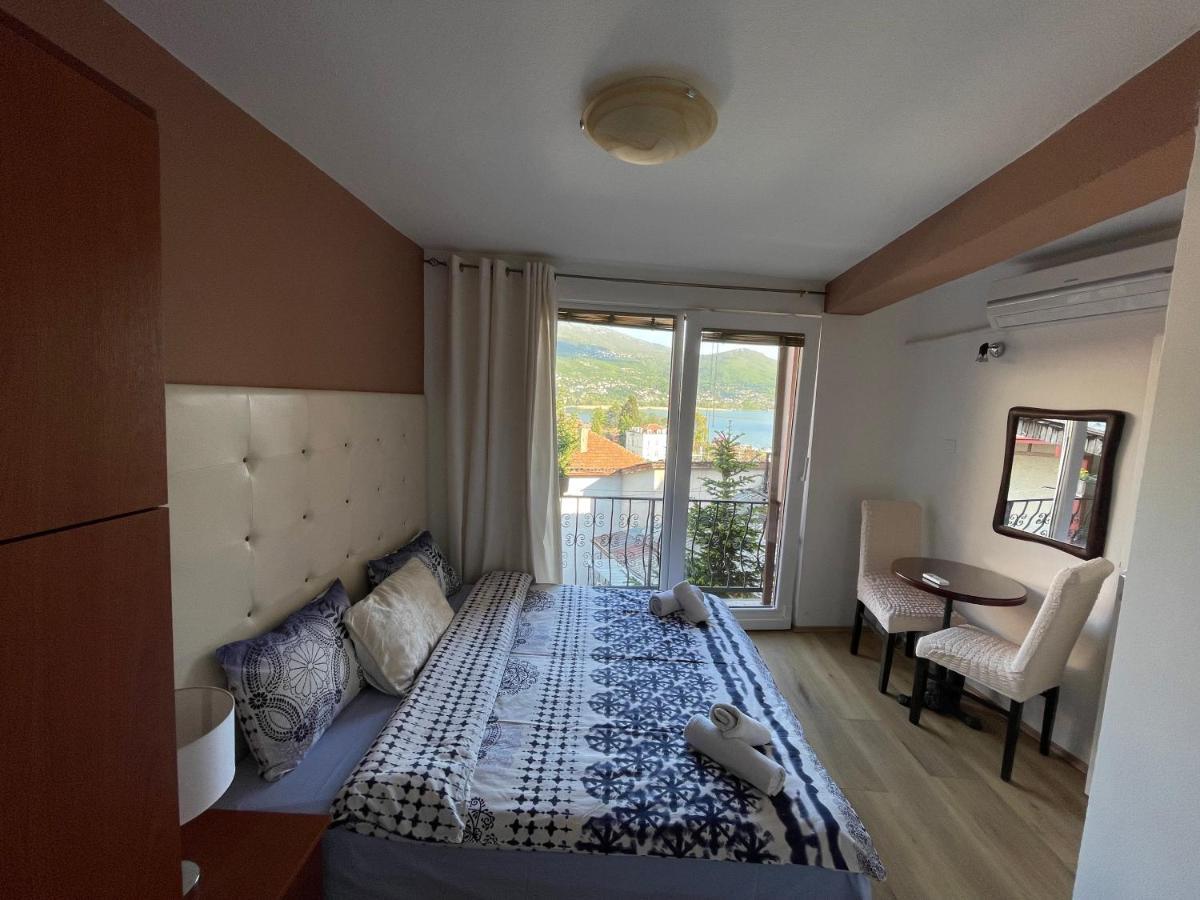 Apartment Lake View