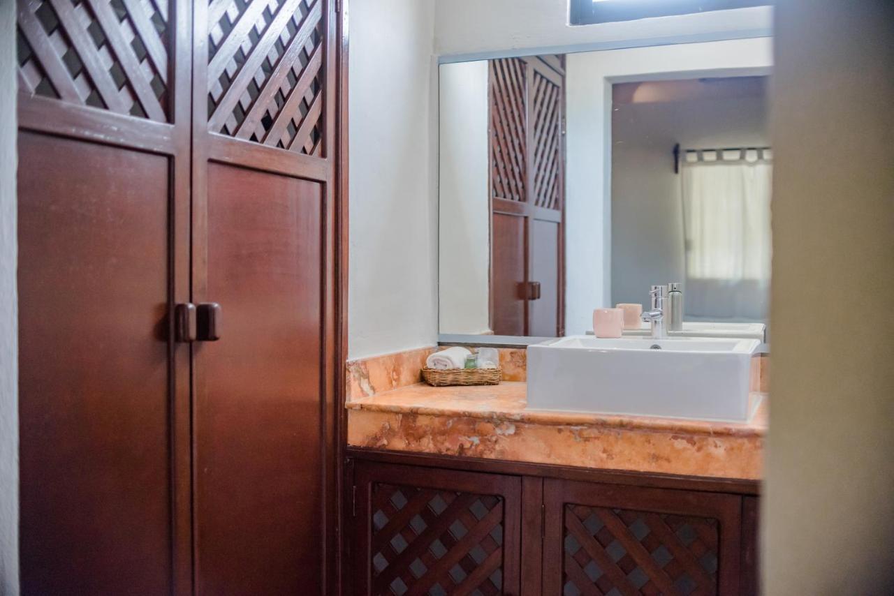 Poolside Suite