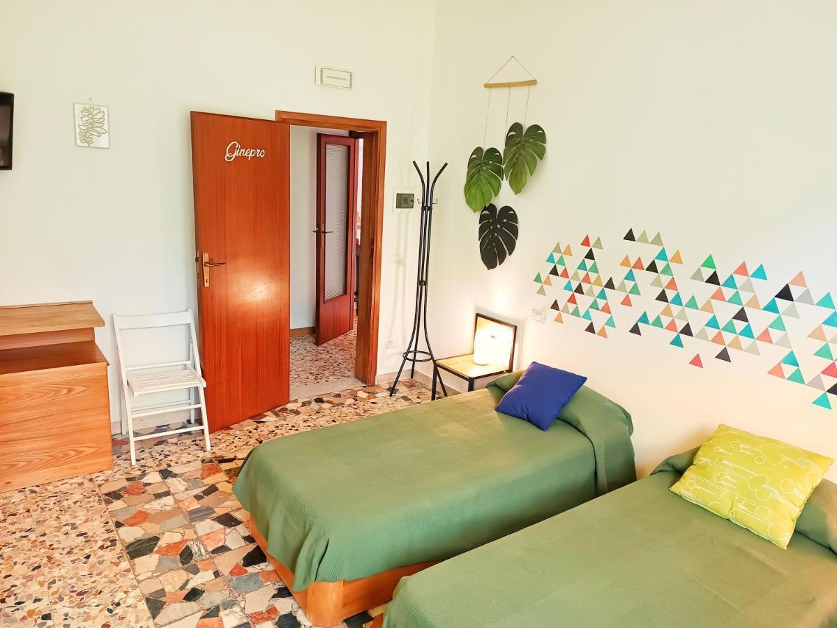 Twin Room Private Bathroom