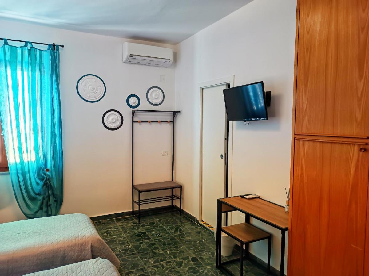 Twin Room Private Bathroom