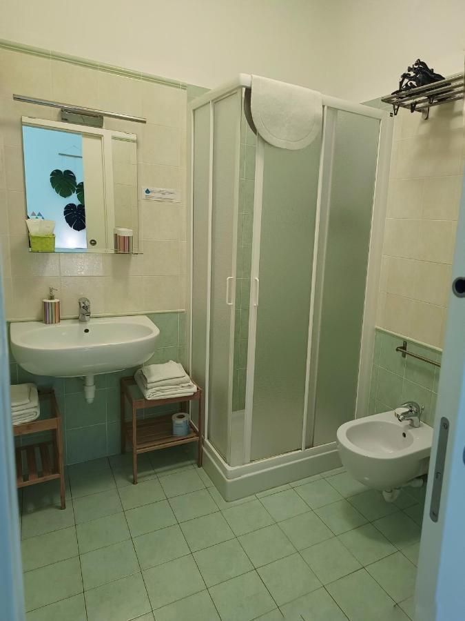 Twin Room Private Bathroom