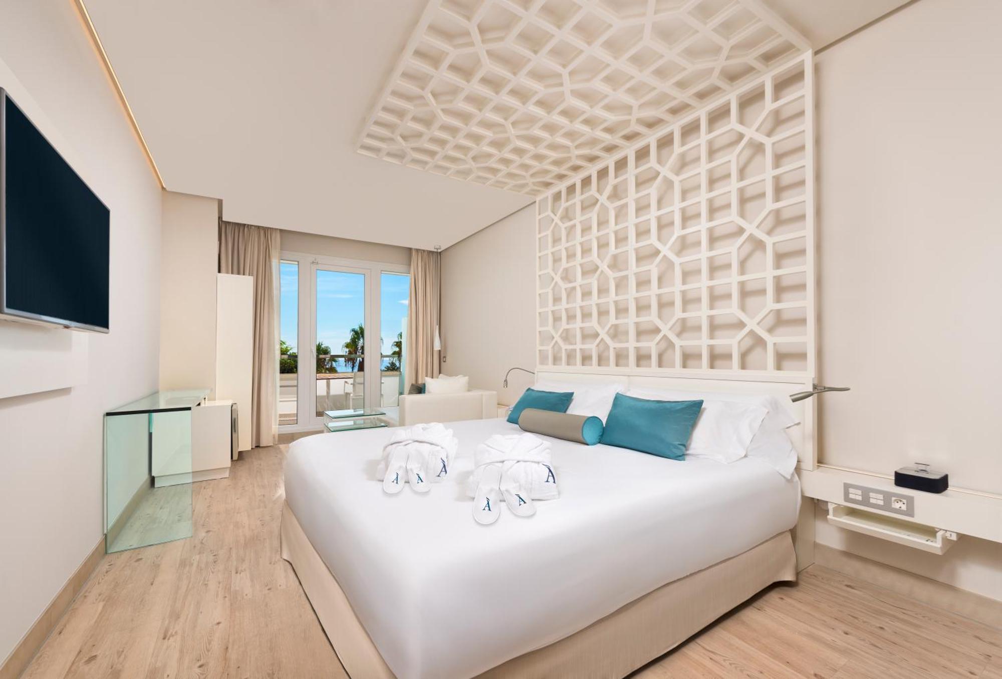 Chambre Double ou Lits Jumeaux Oh Lá Lá - Vue Latérale sur Mer