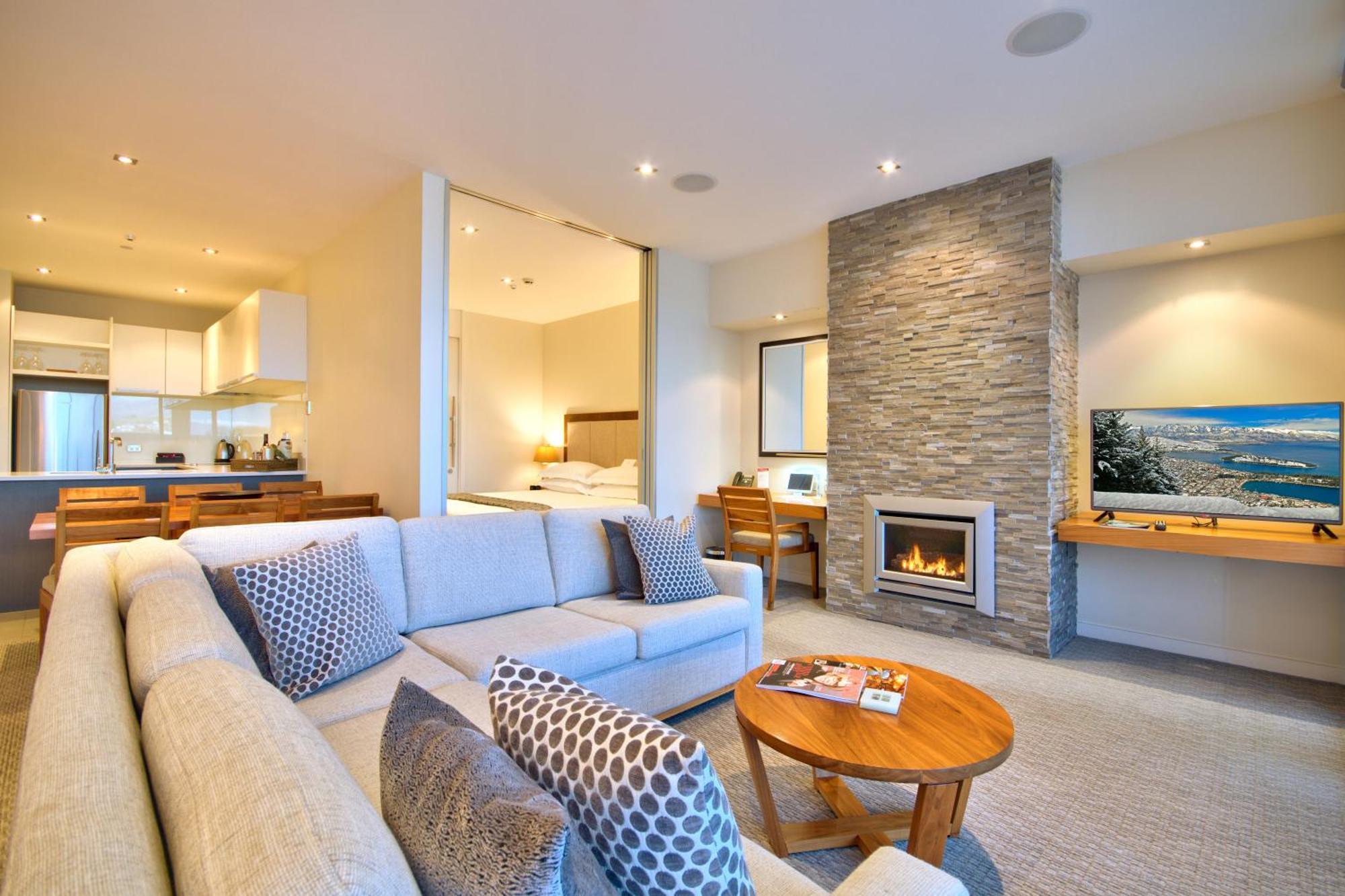 Superior One-Bedroom Apartment