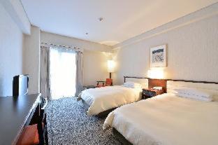 Standard Twin Room Fitness Center Access Non-Smoking