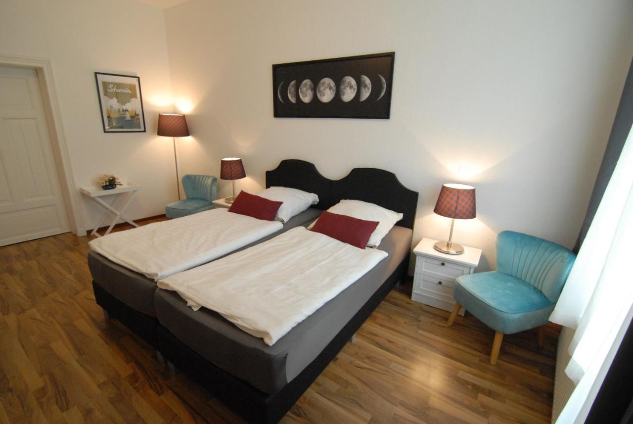 Double or Twin Room Private External Bathroom