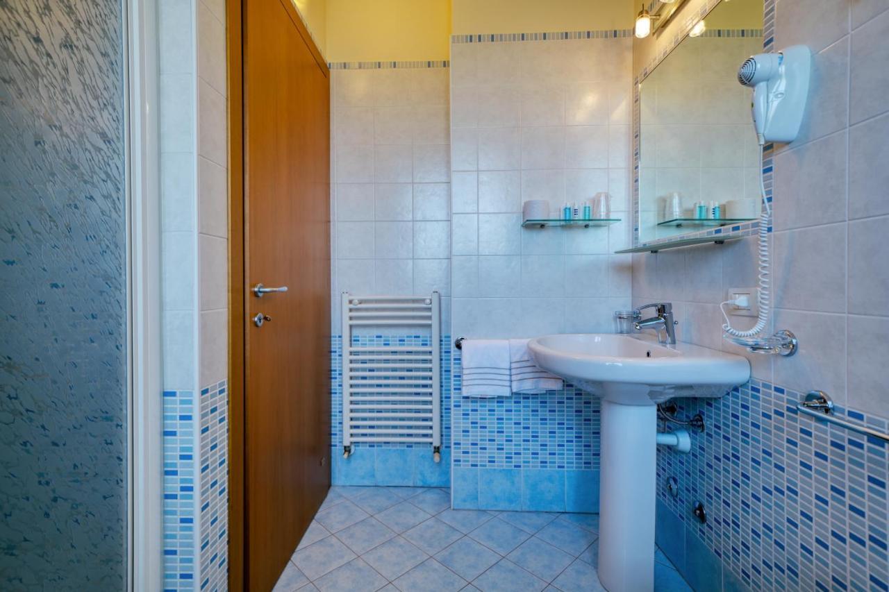 Double Room Balcony Partial Lake View