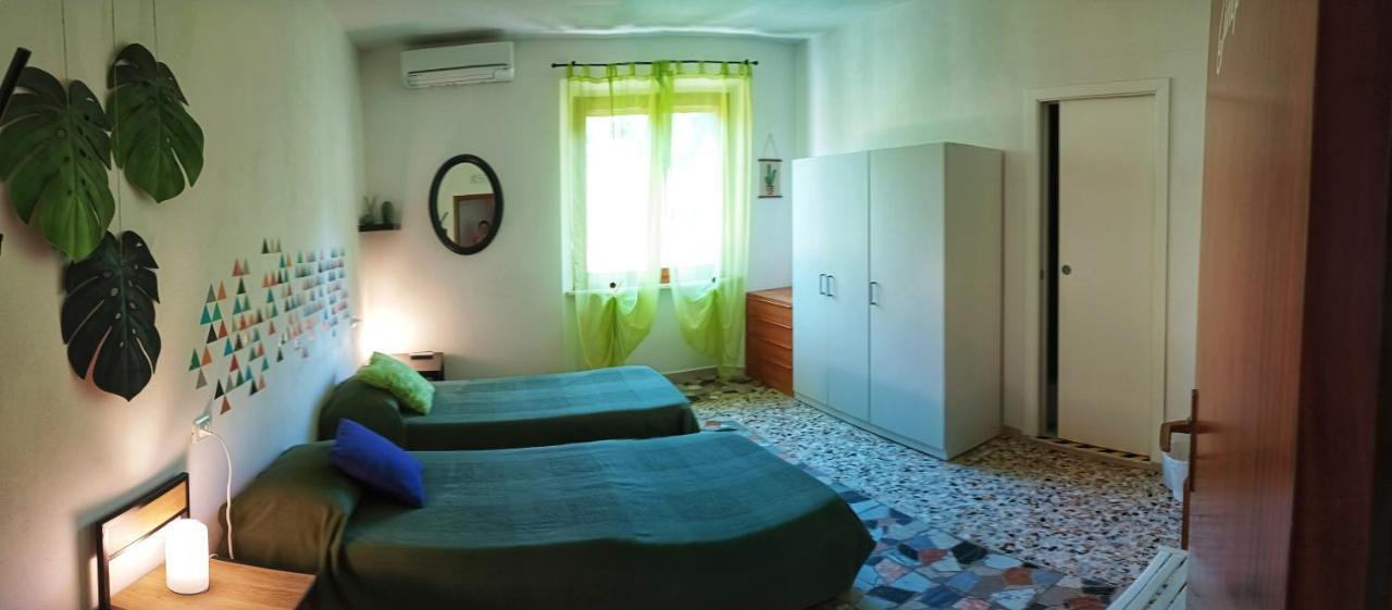 Twin Room Private Bathroom