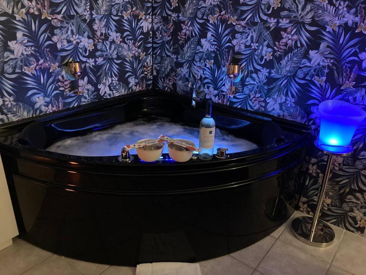 Double Room Spa Bath