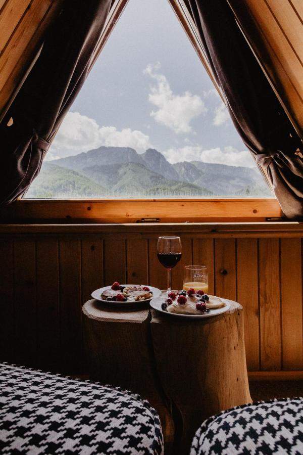 Deluxe Double Room Mountain View