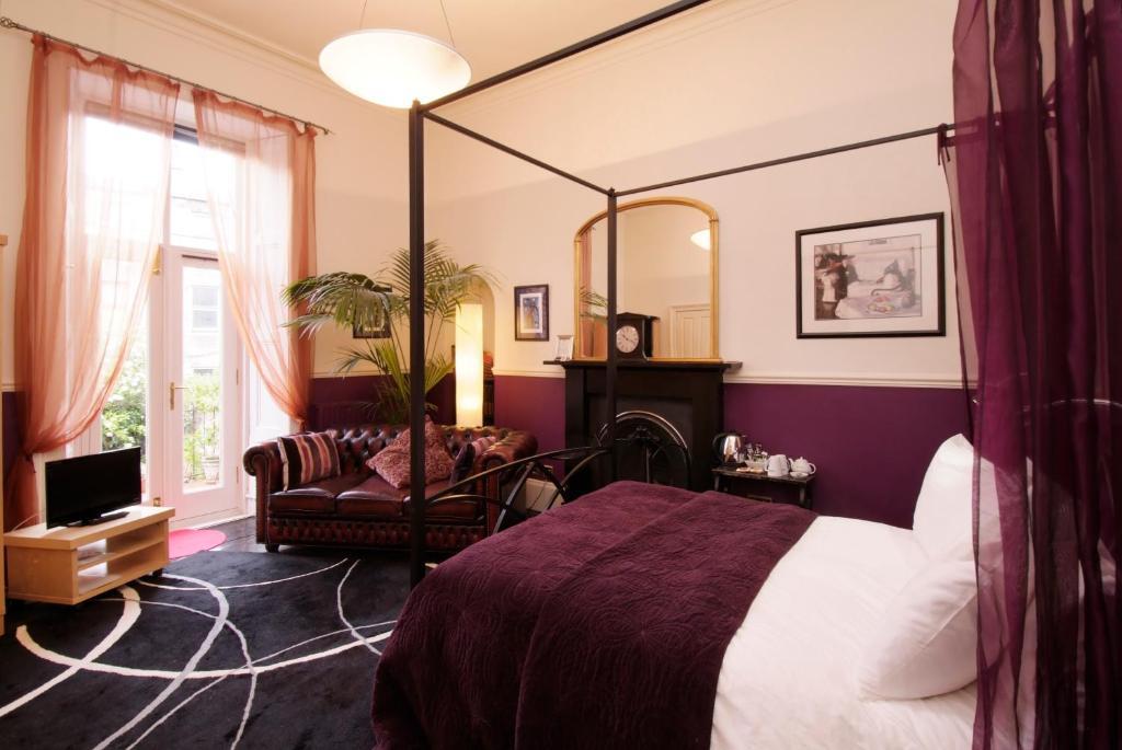 Chambre avec Lit à Baldaquin