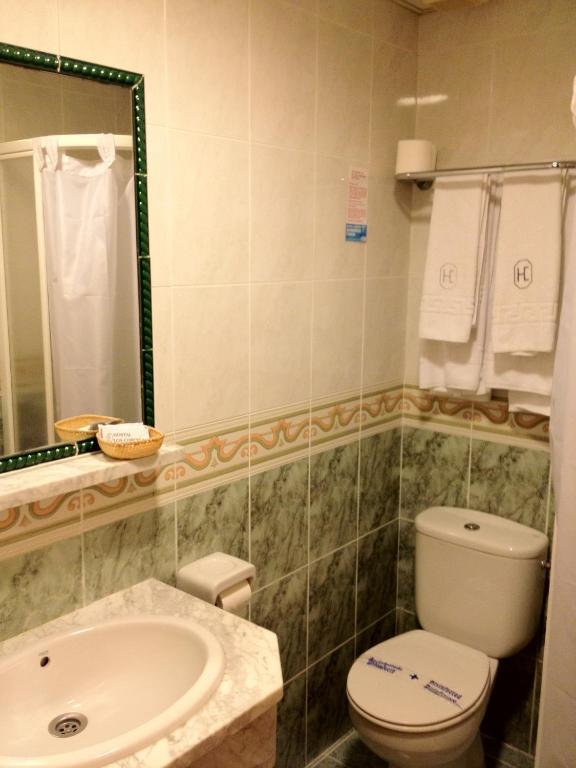 Single Room,226339403:JPEG