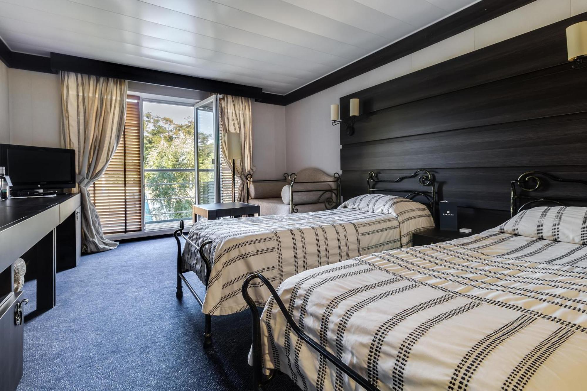 Classic Twin Room Park View