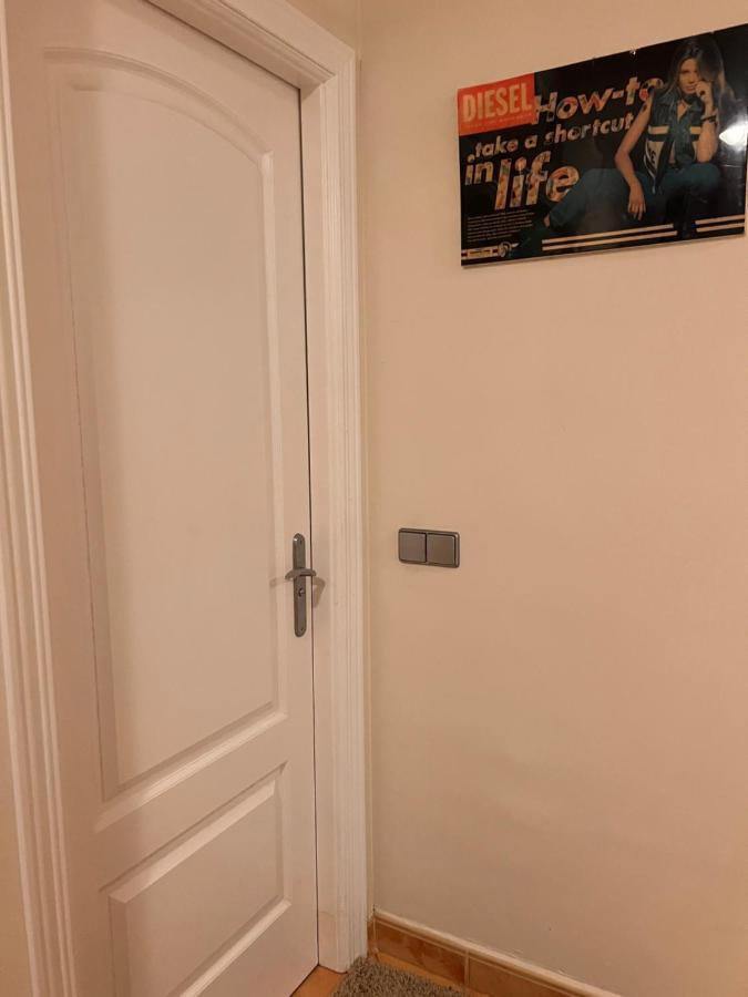 Double or Twin Room Private Bathroom