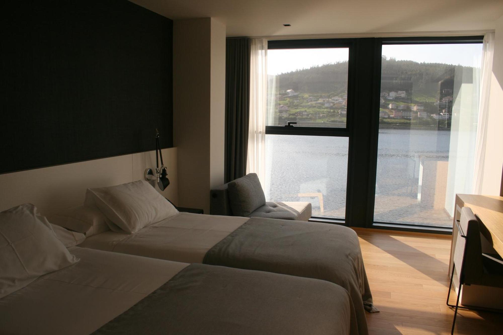 Double or Twin Room Sea View